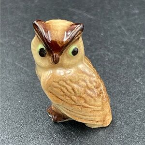 Hagen Renaker Miniature Brown Owl Green Eyes Ceramic Bird